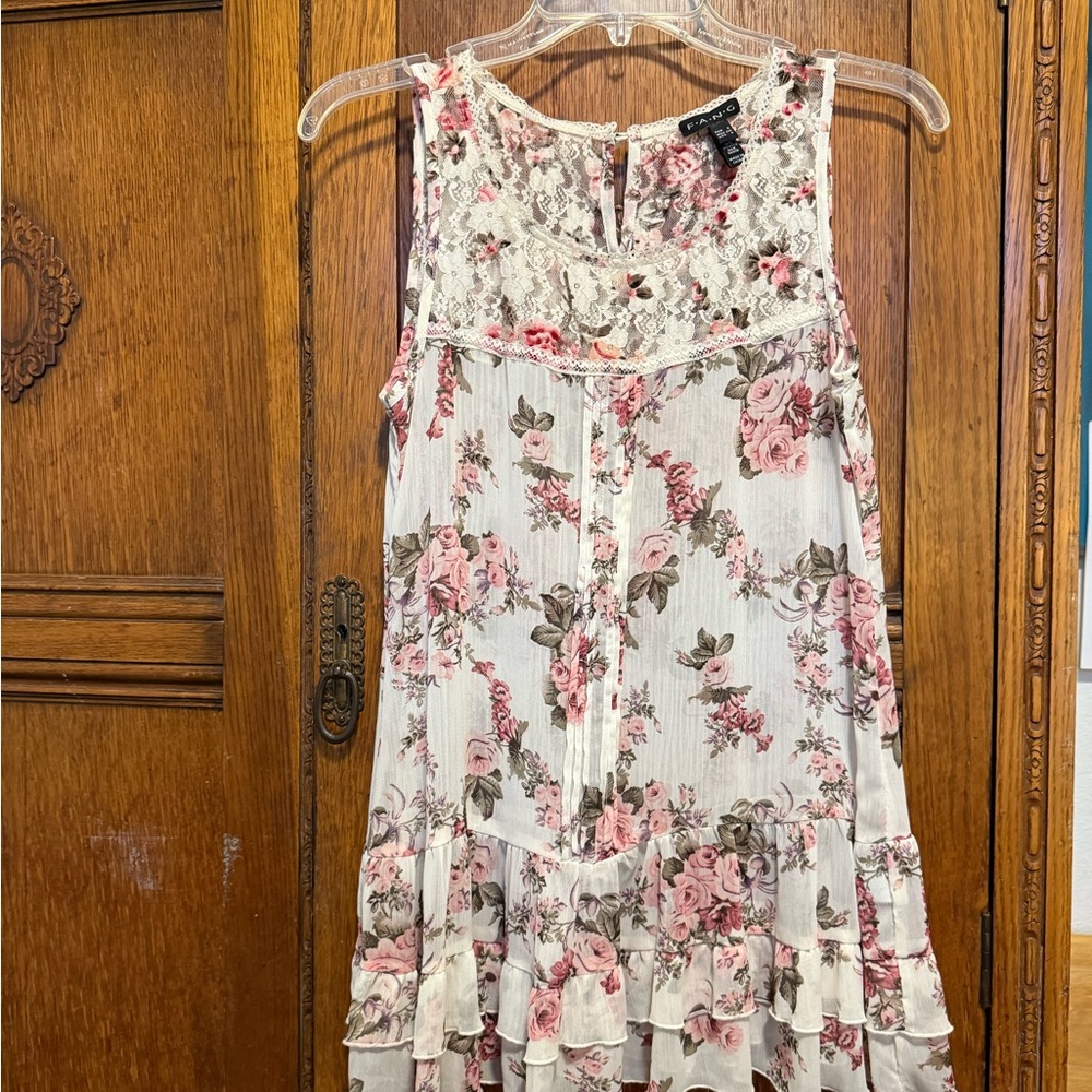 FANG Floral Lace Trim Tunic in Pink and Cream